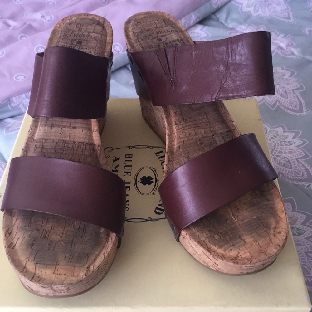 Wedge sandals